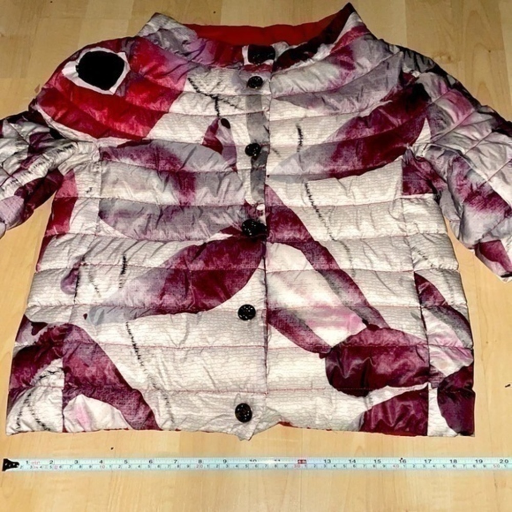 Jijil 3/4 sleeve jacket puffer reversible red poppy design M gently preloved - Picture 7 of 11
